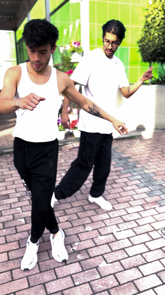 Beginner Salsa Class – Bogotá